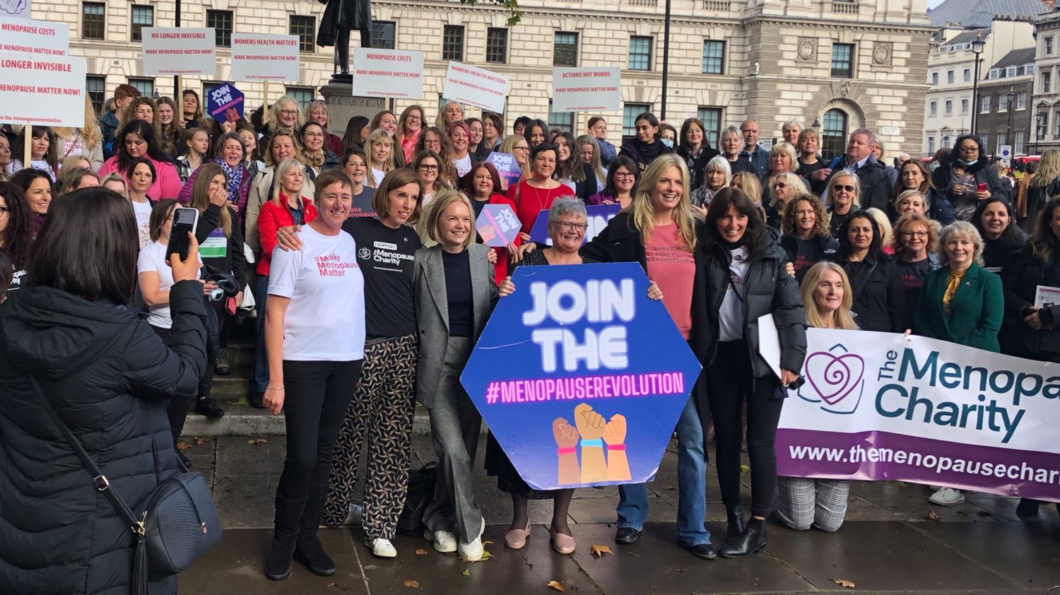 Die «middle-aged women» in Aktion für die #menopauserevolution (Quelle: Screenshot positivepause.co.uk)