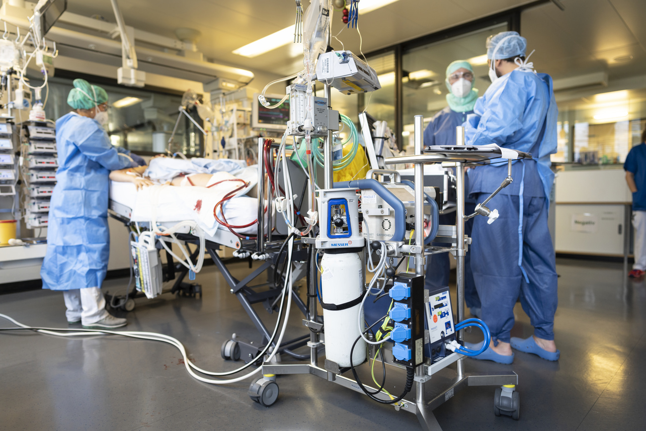 Intensivmedizin am Anschlag: Bild aus dem Stadtspital Triemli in Zürich vom Dezember 2021. (Bild: Keystone)