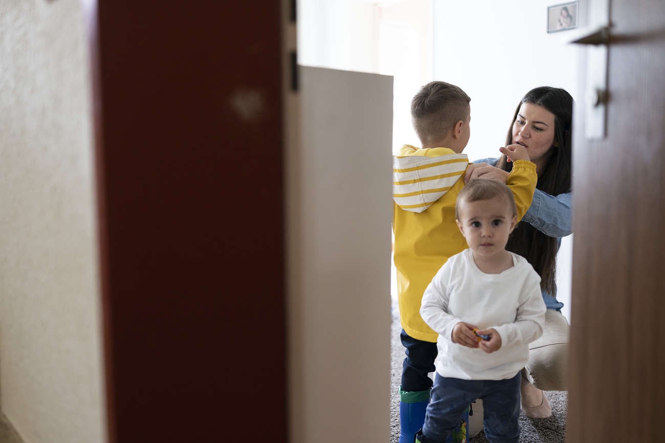 Moderne Familie. Am Rande des Nervenzusammenbruchs. Bild: Keystone
