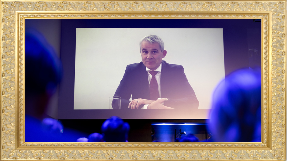 Bundesrat Beat Jans spricht live aus Interlaken übertragen an der 26. Ausgabe des traditionellen Jahresauftakts der Schweizer Medienbranche, der Dreikönigstagung. Bild: Keystone/eigene Montage