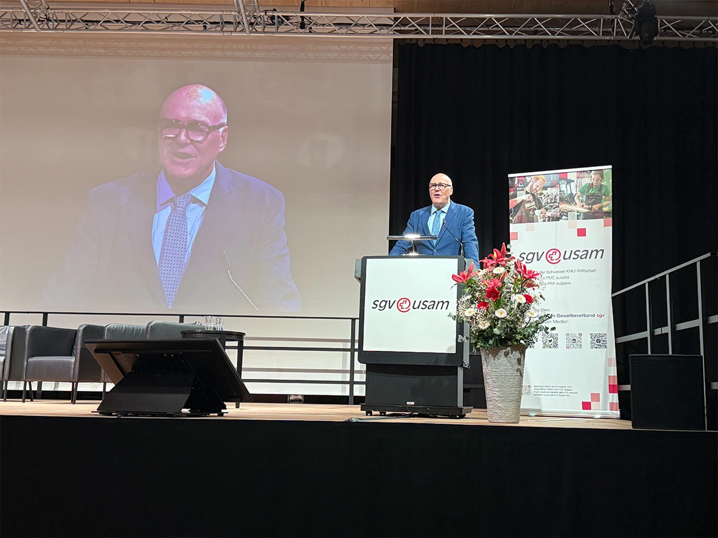 Bundesrat Martin Pfister an der Gewerblichen Winterkonferenz in Klosters. Bild: sgv