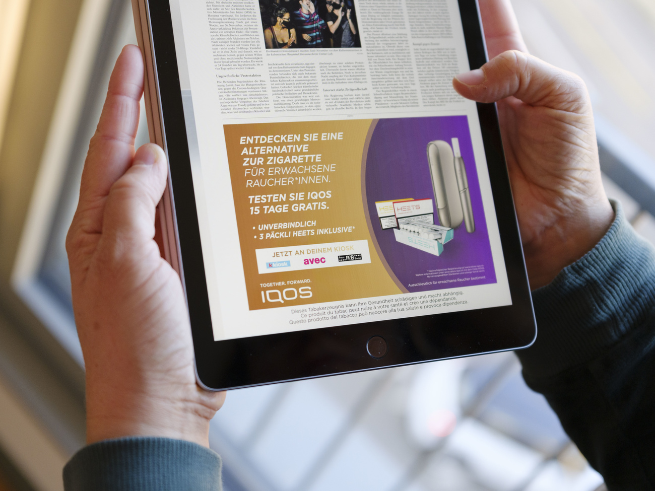 Bundesrat will die Schraube anziehen: Keine Tabakwerbung mehr im Internet. Bild: Keystone-SDA