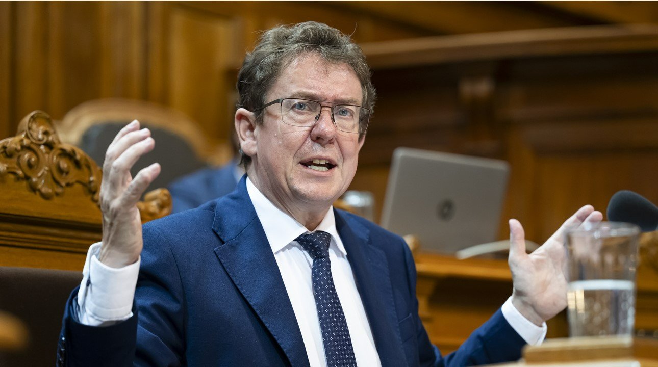 Gesamtschau gewünscht: Verkehrsminister Albert Rösti (SVP). Bild: Keystone