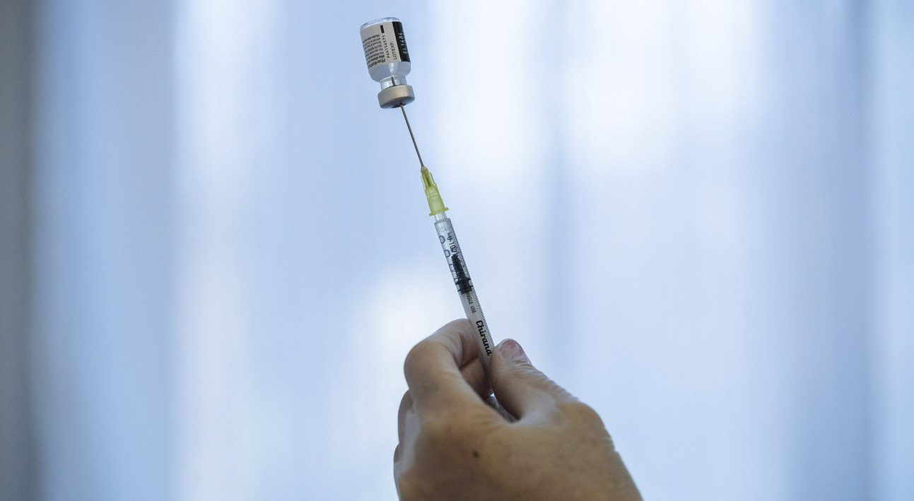 Die Resultate sind noch lange kein Beweis, dass die Covid-Impfung Krebs erzeugt. Bild: Keystone