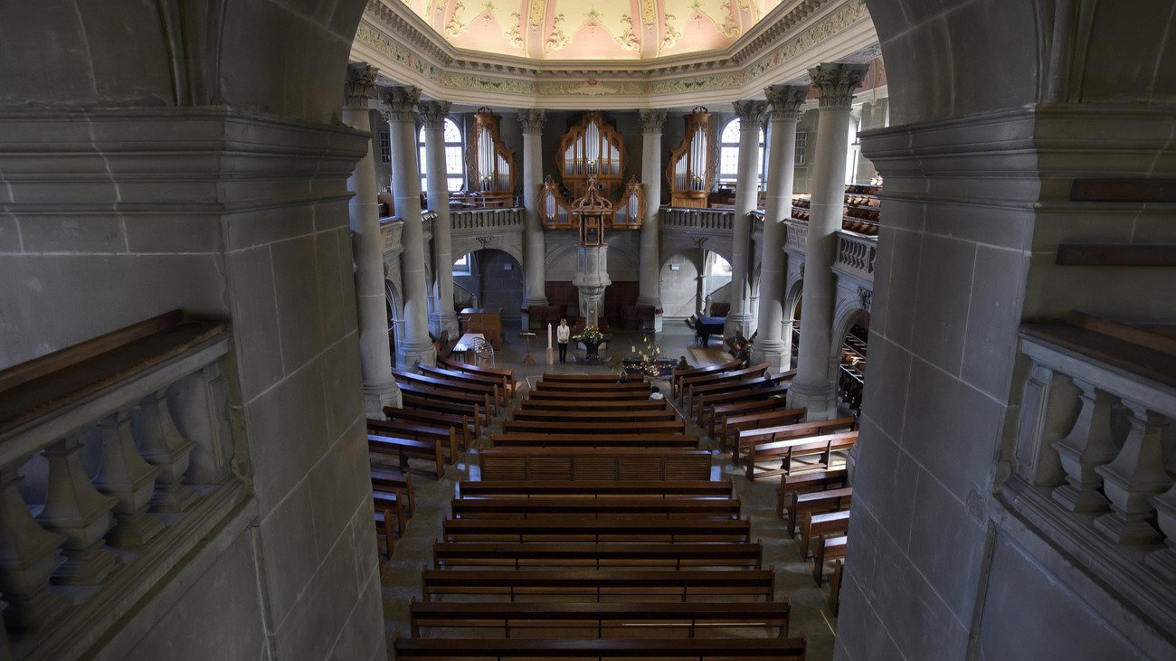 Auch an Ostern stehen in der Schweiz vielerorts die Kirchen leer. Bild: Keystone
