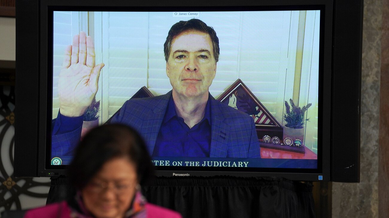 Der ehemalige FBI-Direktor James Comey musste 2020 vor einem Senatsausschuss aussagen. Bild: Keystone