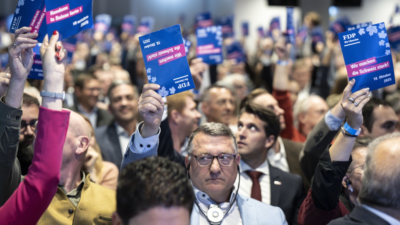 Ein Ja zu den Rahmenverträgen: FDP-Delegierte stimmen ab. Bild: Keystone