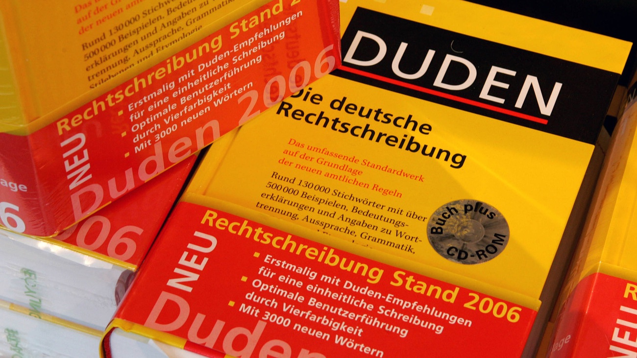 Am 1. August 2006 trat die neue deutsche Rechtschreibung offiziell in Kraft. Bild: Keystone
