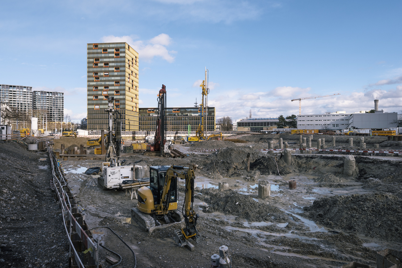 Baustelle in Zürich. Hier wird endlich gebaut, nachdem die Beamten 167 Tage nachgedacht haben. (Bild: Keystone)
