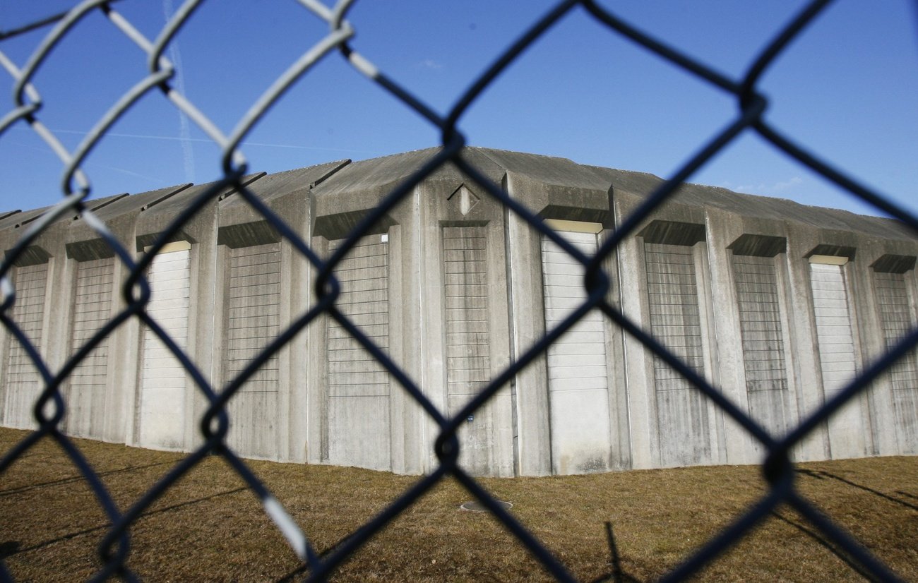 Die Gefängnisse in der Schweiz sind am Anschlag: In gewissen Kantonen liegt die Auslastung derzeit bei über 100 Prozent – rund 70 Prozent der Insassen haben keinen Schweizer Pass. Bild: Keystone