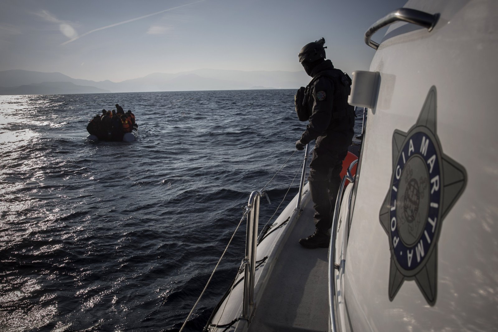 Rückschiebungen im Mittelmeer: Die Frontex im Einsatz. Bild: Keystone-SDA