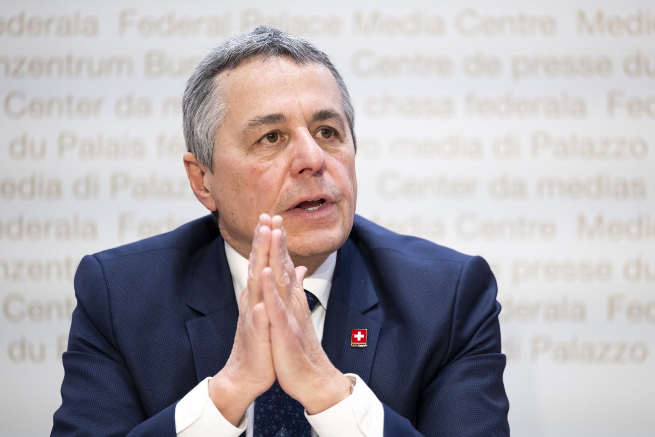 Erklärt die «flexible» Neutralität: Bundesrat Ignazio Cassis am Mittwoch vor den Medien. Bild: Keystone