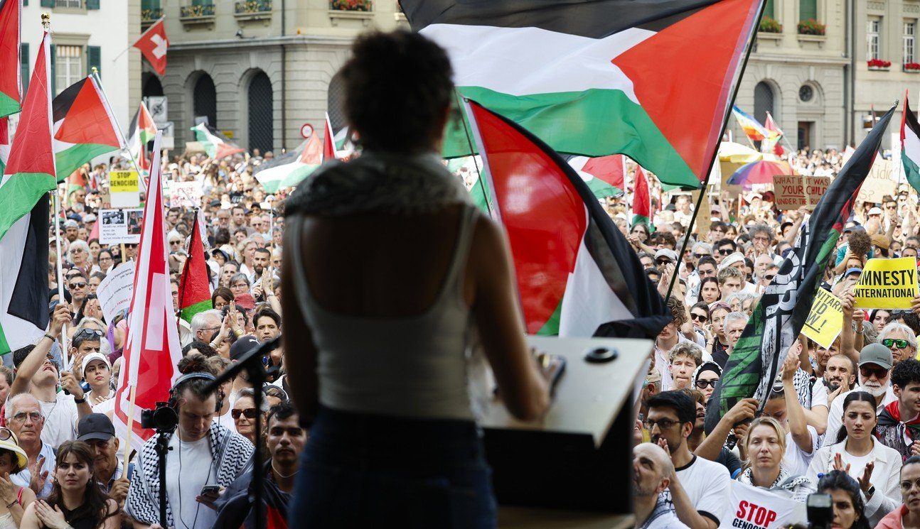 Tausende demonstrieren am 21. Juni in Bern für Palästina – und für den Iran. Bild: Keystone