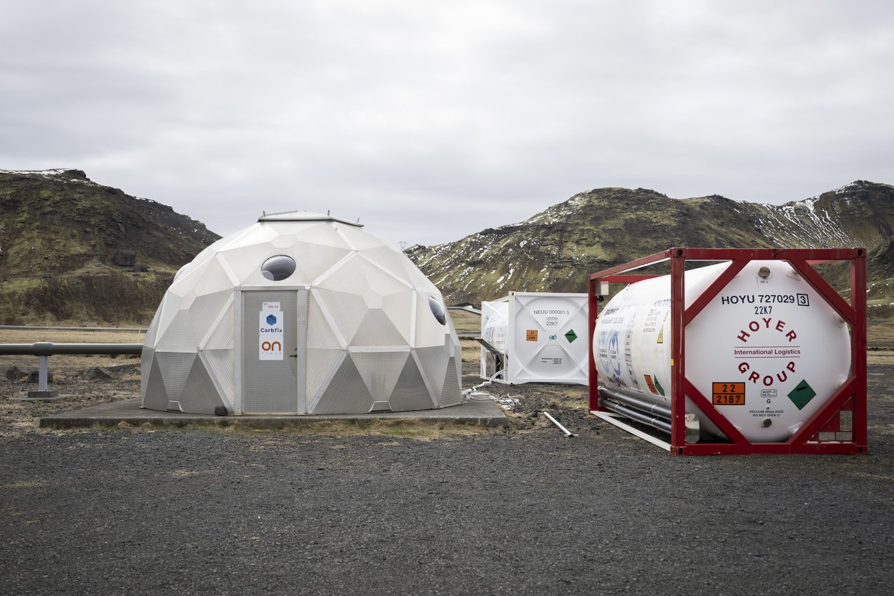 Lagerung im Basaltgestein: Die ETH Zürich hat bisher 80 Tonnen Kohlendioxid für die unterirdische Speicherung nach Island gebracht. Bild: Keystone