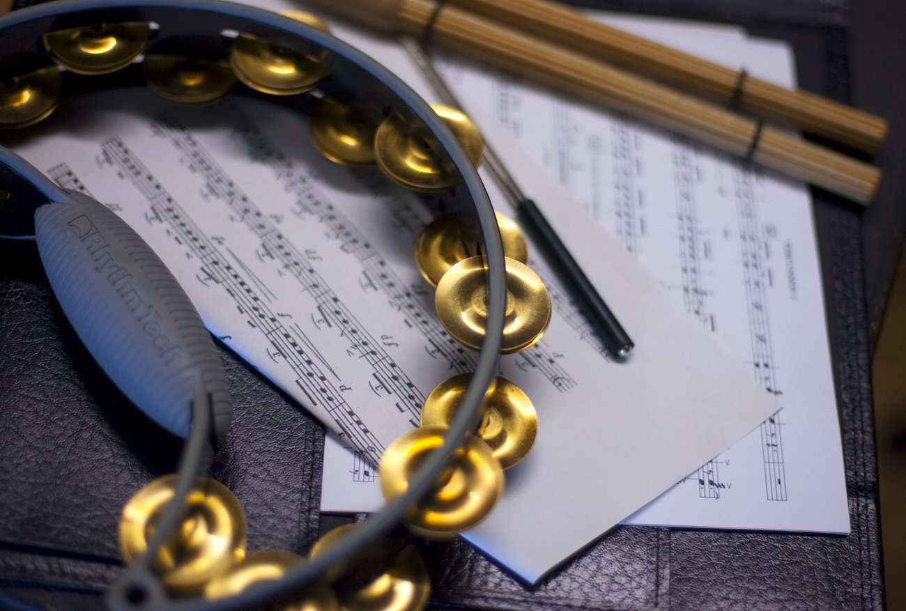 Noten, Rhythmus und Gesang: Gerade das gemeinschaftsstiftende Singen wird an Schulen und in der Lehrerbildung zunehmend vernachlässigt. Bild: Keystone