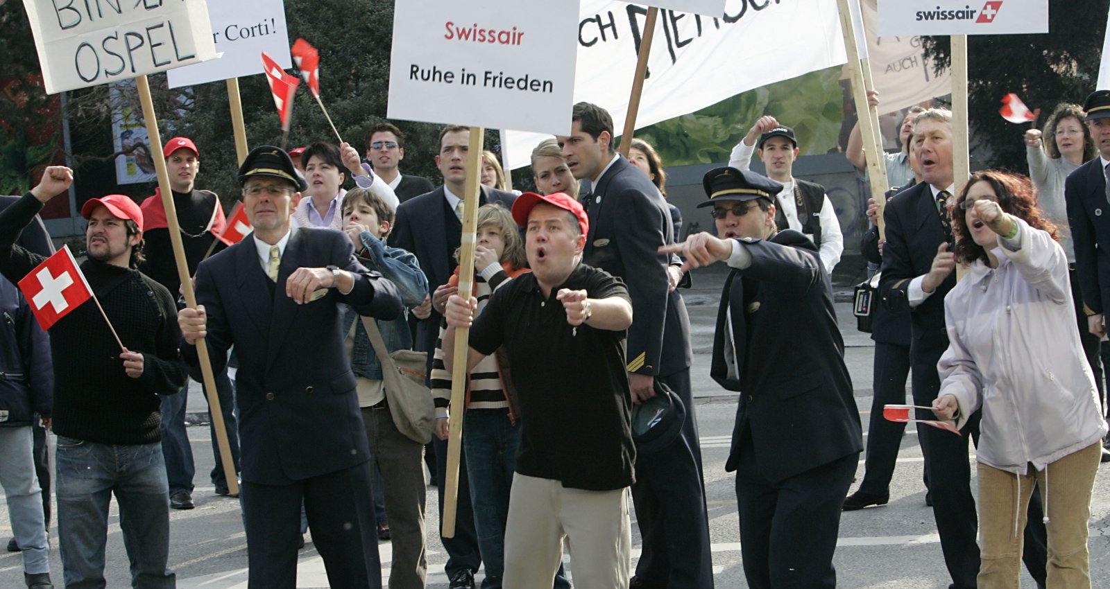 Der Fall Swissair weckte starke Emotionen – und lieferte auch Stoff für Filme wie Michael Steiners Werk «Grounding» 2005...
(Bild: Keystone)