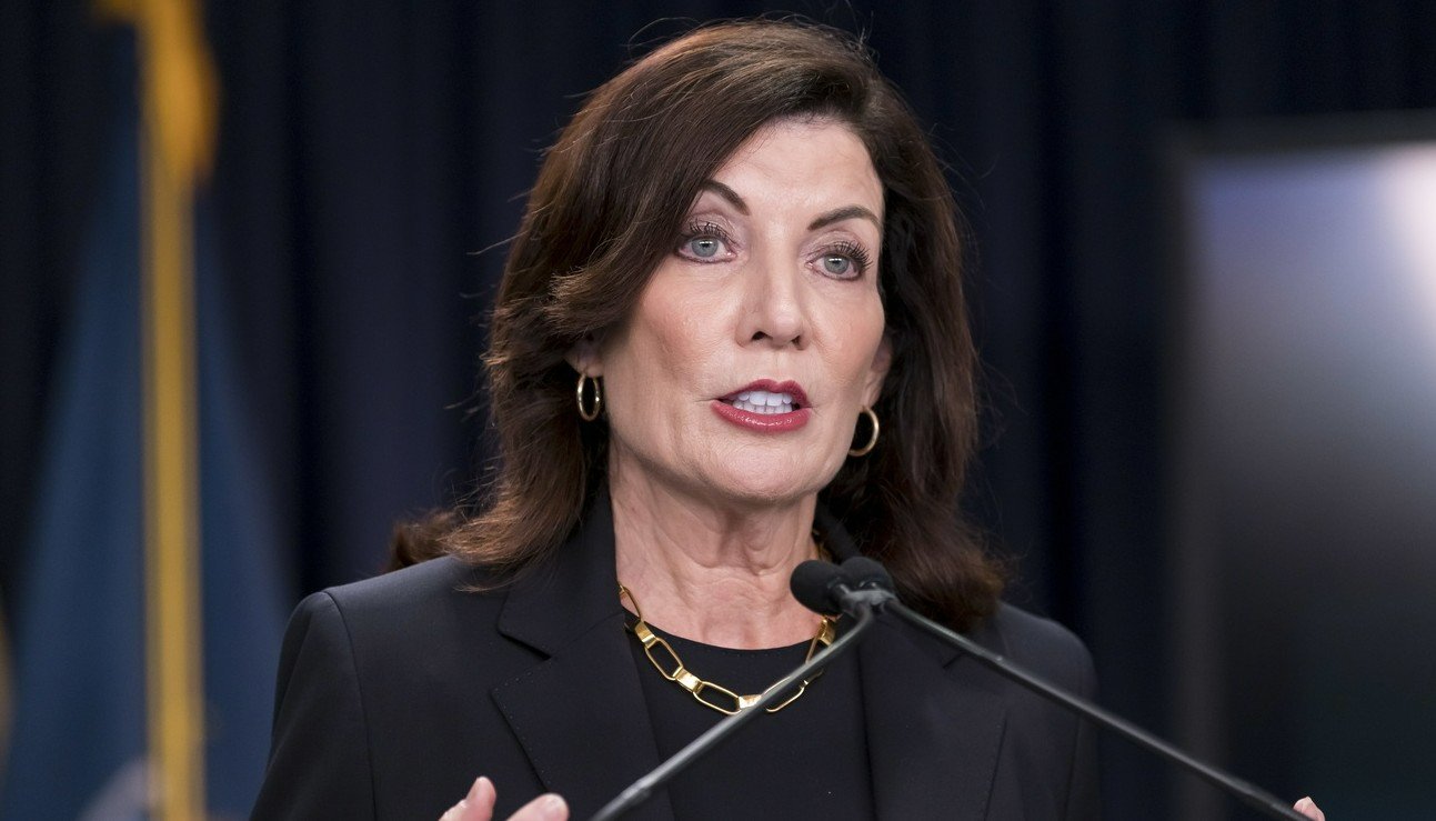 Keine Sorgen mehr um die Energiekosten: Kathy Hochul, Gouverneurin von New York. Bild: Keystone
