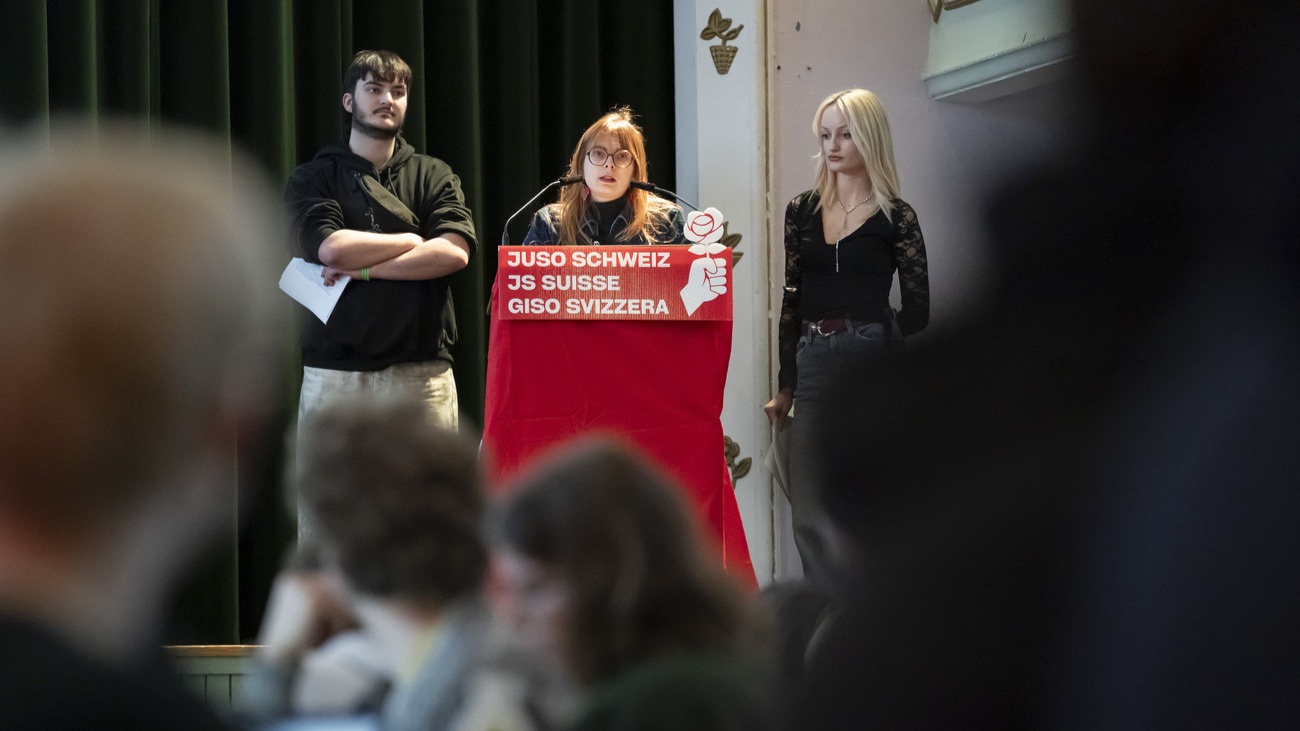 JUSO-Präsidentin Mirjam Hostetmann an einer Parteiversammlung. Symbolbild: Keystone