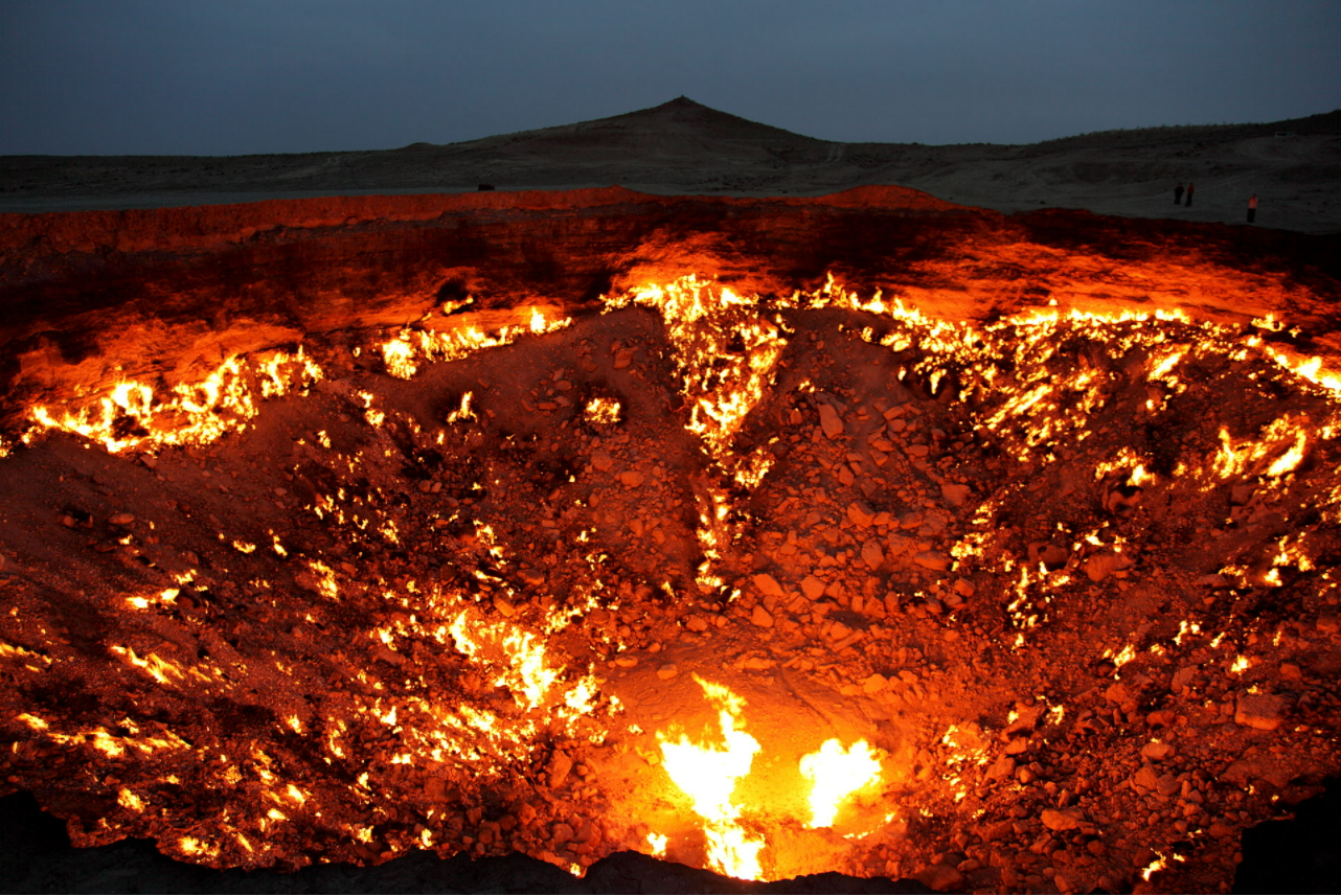 Brennender Krater in Derweze, Turkmenistan