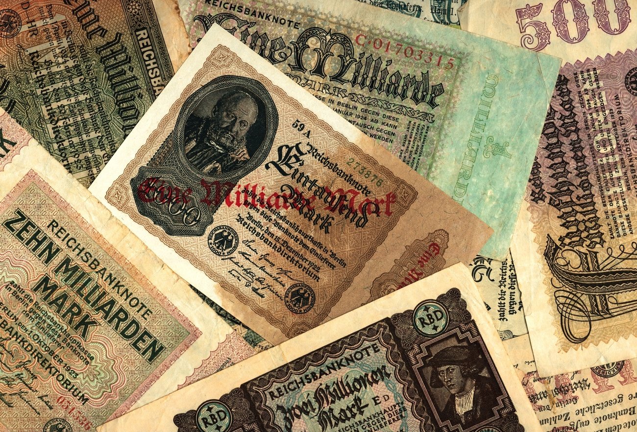 Ein Wert von zehn Milliarden, und trotzdem nichts wert: Noten der deutschen Reichsbank in den 20er Jahren. Bild: Keystone