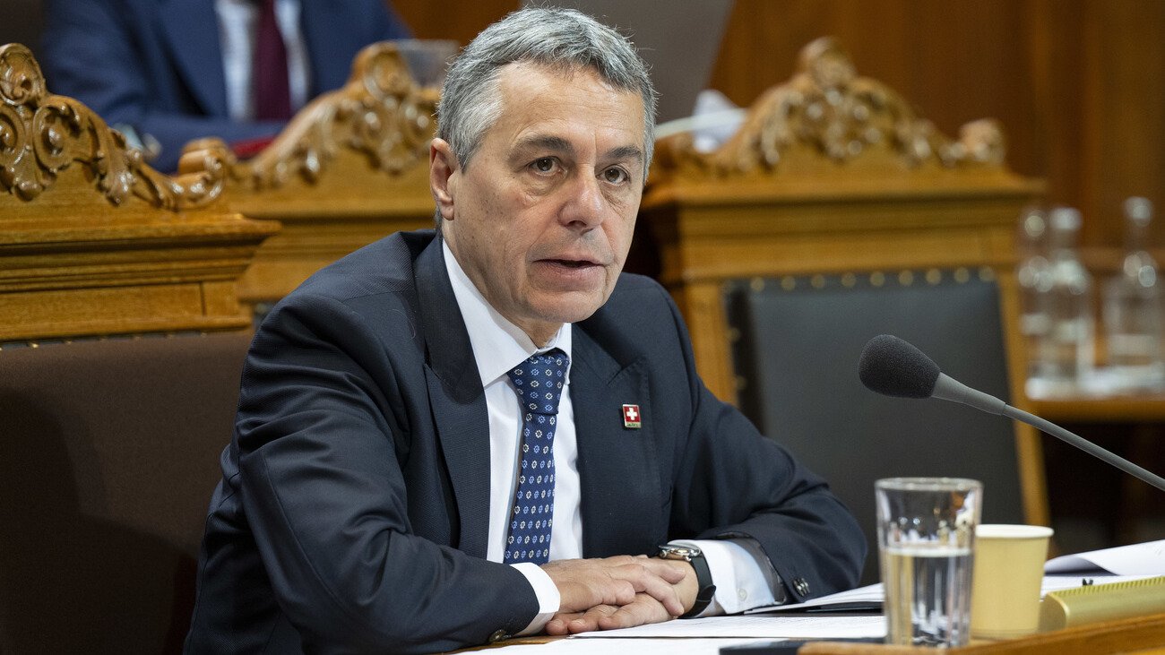 Die Entwicklungshilfe soll gekürzt werden. Bundesrat Ignazio Cassis muss in seinem Departement sparen. Bild: Keystone