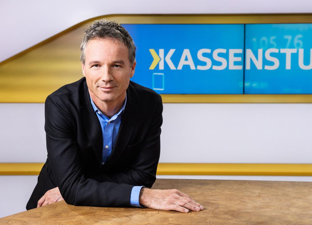 Der nächste prominente Abgang beim SRF: Ueli Schmezer. Foto: SRF/Oscar Alessio