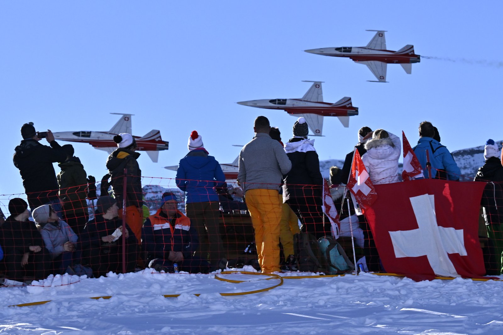 Vor dem Ende? Die Kunstflugstaffel 2022 beim Lauberhornrennen. Bild: Keystone-SDA