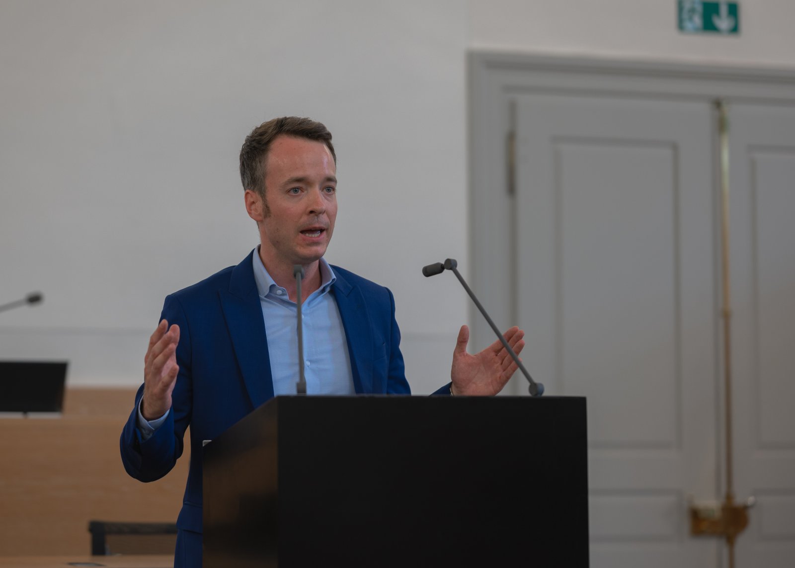 Lancierte im Grossen Rat des Kantons Aargau eine Monsterdebatte zur politischen Neutralität der Kantonschulen: Adrian Schoop (FDP). Bild: zVg