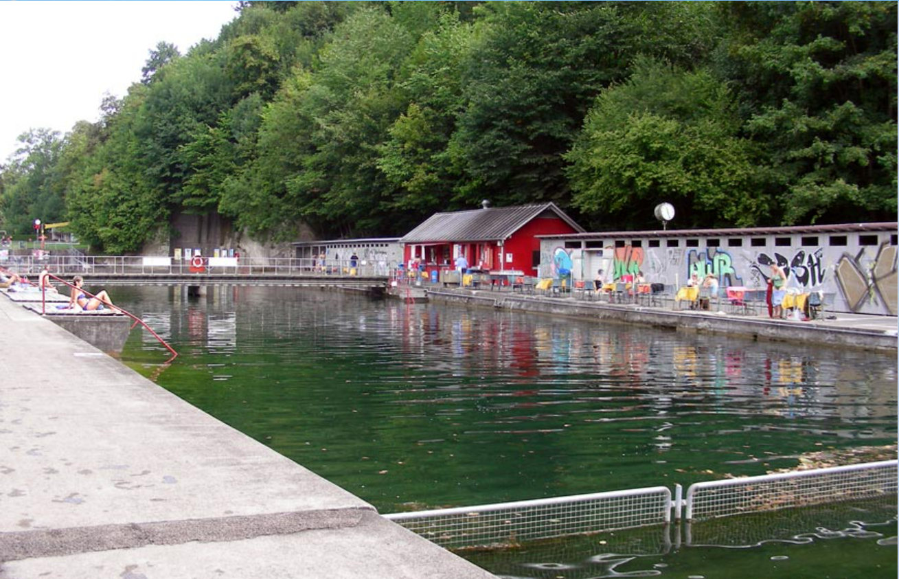 Bald separierte Liegebereiche im Berner Aarebad Lorraine? Bild: Badi-Info.ch