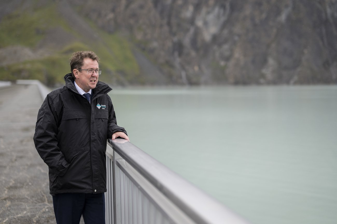 Die Schweiz darf ihre Stromreserven – zum Beispiel in Stauwerken – nicht mehr ohne die EU festlegen. Bundesrat Albert Röstis Departement befürchtet ansonsten Nadelstiche gegen die Schweiz. Bild: Keystone