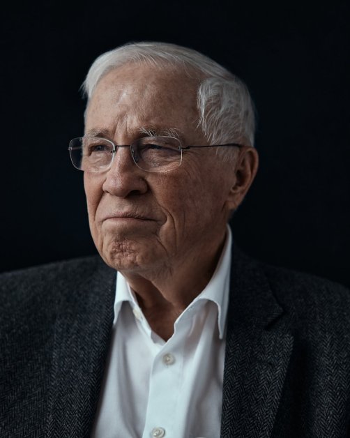 Christoph Blocher spricht im «Nebelspalter» über die 13. AHV-Rente. Bild: Ondrej Kolacek