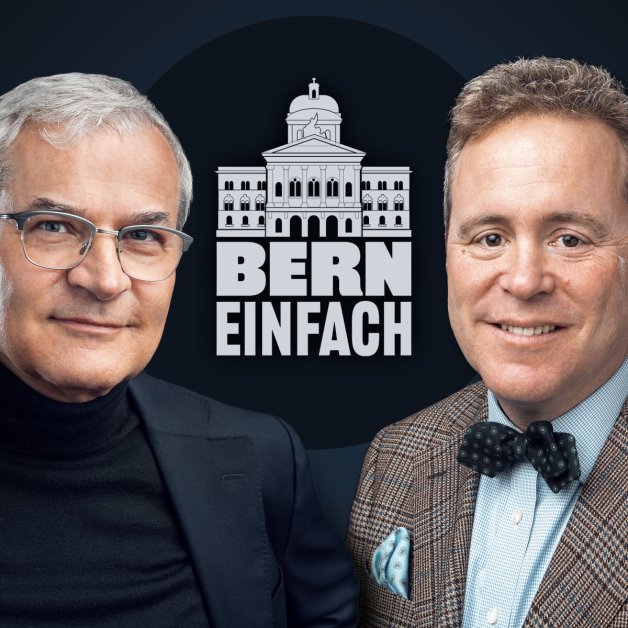 Markus Somm und Dominik Feusi (r.) moderieren täglich den Podcast «Bern einfach».