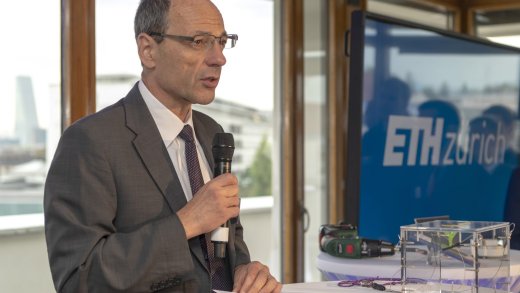 Der ehemalige ETH-Präsident Lino Guzzella an einem Anlass der Hochschule, 2018. Bild: Keystone