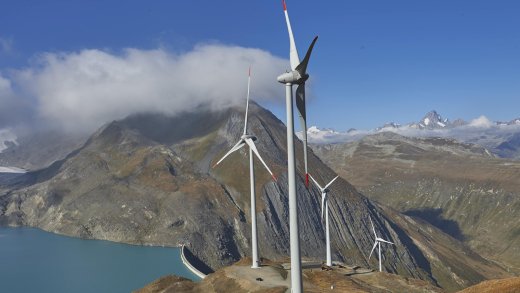 Achtmal weniger Strom als an der Nordsee-Küste: Windpark beim Griesssee, Wallis. Bild: Keystone