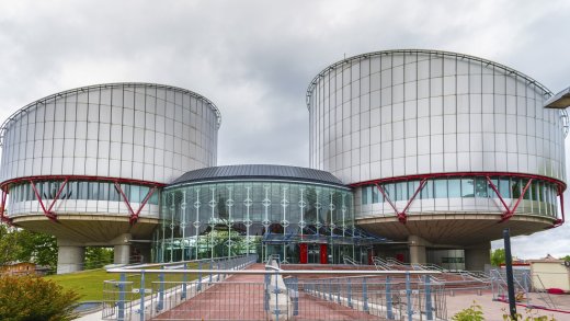 Die Klimaseniorinnen sind an den Europäischen Gerichtshof für Menschenrechte in Strassbourg gelangt. Bild: Shutterstock