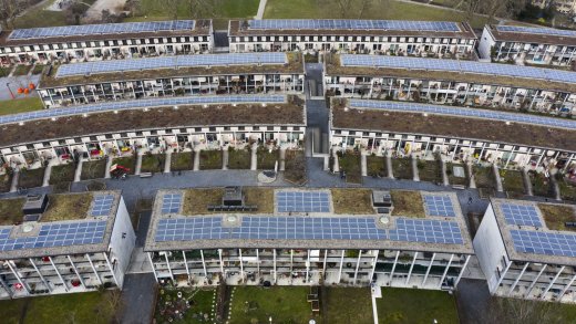 Die Schweiz wird zur Solarzellen-Wüste umgestaltet. Bild: Keystone