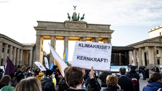 Demonstration für Kernenergie am 13. November 2021 in Berlin. Bild: Keystone