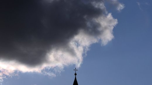 Dunkle Wolken der Wokness ziehen über der Zürcher Landeskirche auf. Bild: Keystone-SDA