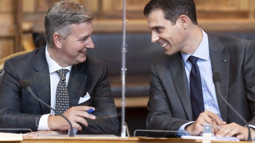 Die Bürgerlichen haben die Mehrheit im Land, wenn sie zusammenarbeiten: SVP-Präsident Marco Chiesa und FDP-Präsident Thierry Burkart (rechts). (Bild: Keystone)