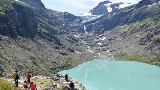 Beim zurückgewichenen Triftgletscher im Berner Oberland soll ein grosses Wasserkraftwerk entstehen. Bild: Keystone