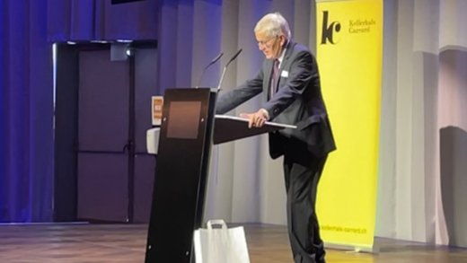 Preisträger Kaspar Villiger hielt eine engagierte Rede für die Freiheit (Bild: fi.)