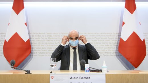 Kollateralschaden für die Demokratie: Der Bundesrat - im Bild Gesundheitsvorsteher Alain Berset - will das Corona-Regime perpetuieren.  (Bild: Keystone SDA)