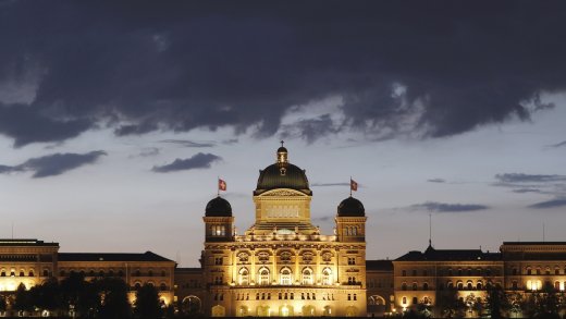 Das Bundeshaus in Bern – Zentrum der politischen Entscheidungen auf nationaler Ebene. (Bild: Keystone)