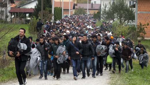 Illegale Migranten in Kroatien im Herbst 2015 auf dem Marsch Richtung Deutschland. Bild: Keystone
