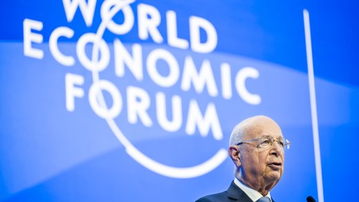 Klaus Schwab bei der diesjährigen Eröffnung des Weltwirtschaftsforums: Hauptsache «globale Krise». (Bild: Keystone)